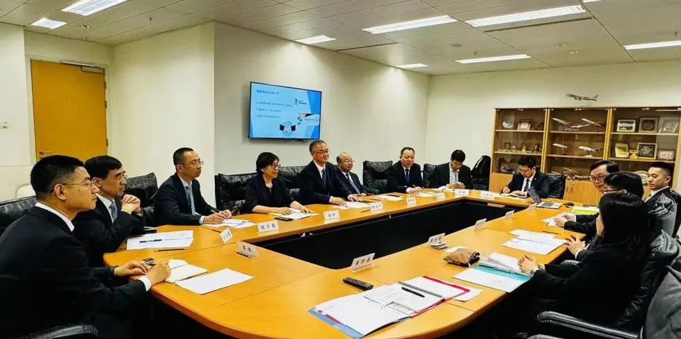 天津市委常委、常务副市长刘桂平走访香港特别行政区政府运输及物流局