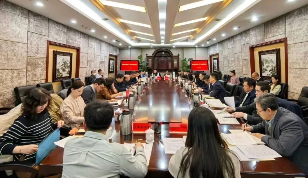 市港澳办召开港澳工作专题座谈会