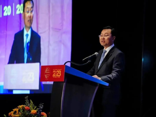 驻美国大使谢锋在美国中国总商会芝加哥分会年会上的主旨演讲——《在新的起点上，向着旧金山愿景携手前行》